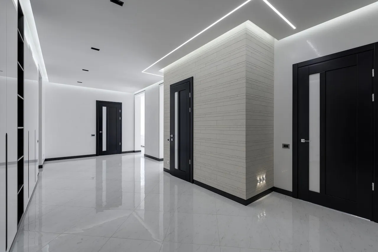 Przytulny salon w stylu glamour, jak go zaaranżować
